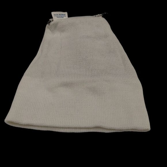 UNISEX KNIT CAPAMERICA POM BEANIE HAT. - Picture 6 of 8